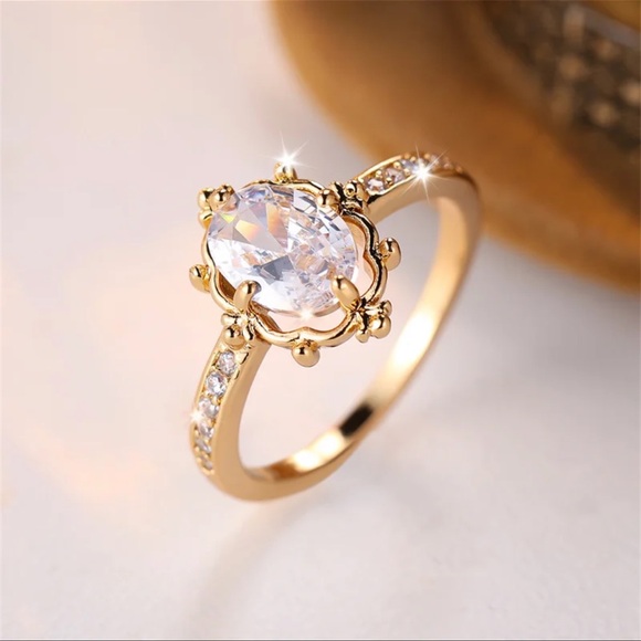 Jewelry - Dainty Gold Victorian Inspired Ring